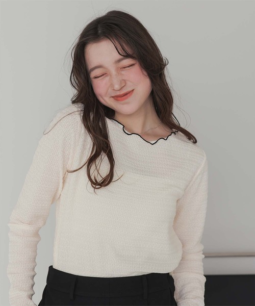 titivate(ティティベイト)の「配色メローカットソートップス(Tシャツ/カットソー・レディース・ホワイト系その他/イエロー系その他/ブラック系その他/ホワイト系その他2・S/M/L)」の5枚目の写真