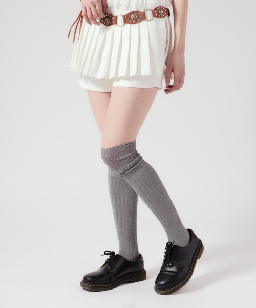Chick（チック）の「Basic High Socks / 韓国スタイル シンプルレディースハイソックス 無地（ソックス/靴下・レディース・グレー/杢グレー/ブラック/ホワイト・FREE）」の4枚目の写真