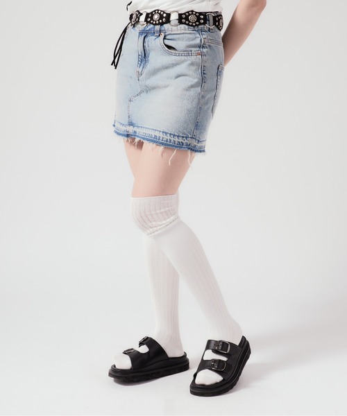 Chick（チック）の「Basic High Socks / 韓国スタイル シンプルレディースハイソックス 無地（ソックス/靴下・レディース・グレー/杢グレー/ブラック/ホワイト・FREE）」の2枚目の写真