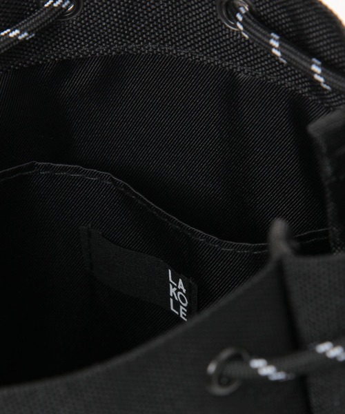 LAKOLE(ラコレ)の「ポケット巾着ショルダーバッグ / 290250(ショルダーバッグ・メンズ・カーキ/ブラック/ネイビー・FREE)」の16枚目の写真