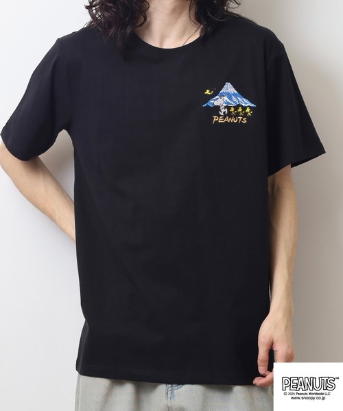 PEANUTS(ピーナッツ)の「PEANUTS スカジャン風刺繍&プリント天竺半袖Tシャツ(Tシャツ/カットソー・メンズ・ブラック/ホワイト系/ブラック系/ホワイト/ブラック系1/ホワイト系1・M/L/LL)」の8枚目の写真