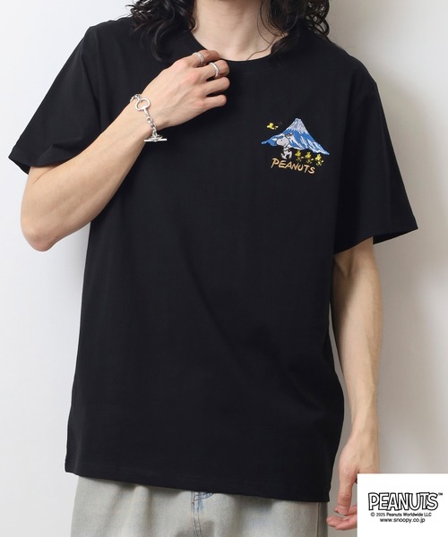 PEANUTS(ピーナッツ)の「PEANUTS スカジャン風刺繍&プリント天竺半袖Tシャツ(Tシャツ/カットソー・メンズ・ブラック/ホワイト系/ブラック系/ホワイト/ブラック系1/ホワイト系1・M/L/LL)」の9枚目の写真
