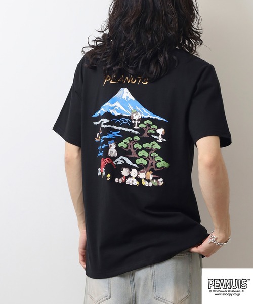 PEANUTS(ピーナッツ)の「PEANUTS スカジャン風刺繍&プリント天竺半袖Tシャツ(Tシャツ/カットソー・メンズ・ブラック/ホワイト系/ブラック系/ホワイト/ブラック系1/ホワイト系1・M/L/LL)」の11枚目の写真