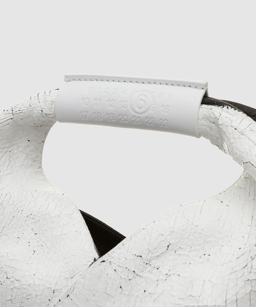 MM6 Maison Margiela（ｴﾑｴﾑｼｯｸｽ ﾒｿﾞﾝ ﾏﾙｼﾞｪﾗ）の「BORSA MANO（トートバッグ・レディース・その他・UNI）」の3枚目の写真