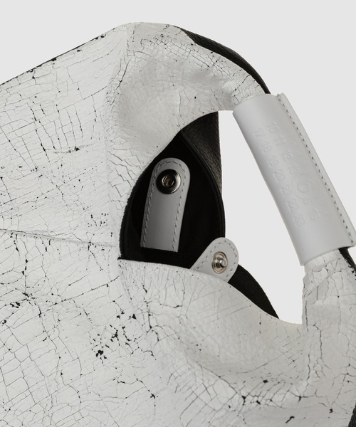 MM6 Maison Margiela（ｴﾑｴﾑｼｯｸｽ ﾒｿﾞﾝ ﾏﾙｼﾞｪﾗ）の「BORSA MANO（トートバッグ・レディース・その他・UNI）」の4枚目の写真