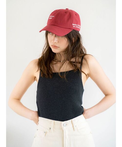 Ungrid（アングリッド）の「エンブロイダリーカラーロゴキャップ（キャップ・レディース・アイボリー/レッド/ネイビー・FREE）」の4枚目の写真