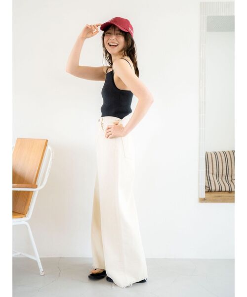 Ungrid（アングリッド）の「エンブロイダリーカラーロゴキャップ（キャップ・レディース・アイボリー/レッド/ネイビー・FREE）」の6枚目の写真