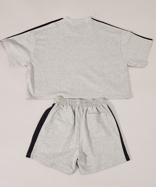 PAIRMANON STREET(ペアマノンストリート)の「【摩擦に強いミニ裏毛】【PAIRMANON STREET】サイドライン オーバーサイズ セットアップ(セットアップ・キッズ・ブラック/グレー/パープル/グリーン・120/110/100/90/130/160/140/150)」の5枚目の写真