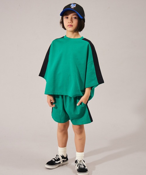 PAIRMANON STREET(ペアマノンストリート)の「【摩擦に強いミニ裏毛】【PAIRMANON STREET】サイドライン オーバーサイズ セットアップ(セットアップ・キッズ・ブラック/グレー/パープル/グリーン・120/110/100/90/130/160/140/150)」の7枚目の写真