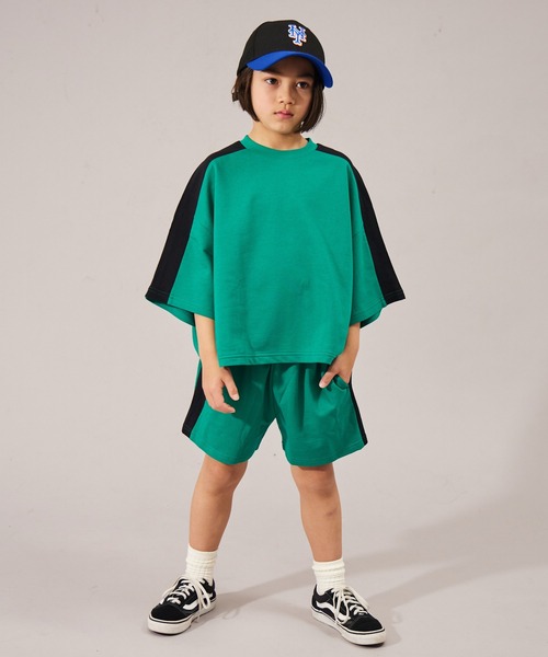 PAIRMANON STREET(ペアマノンストリート)の「【摩擦に強いミニ裏毛】【PAIRMANON STREET】サイドライン オーバーサイズ セットアップ(セットアップ・キッズ・ブラック/グレー/パープル/グリーン・120/110/100/90/130/160/140/150)」の8枚目の写真