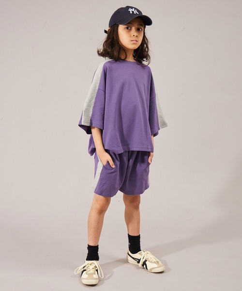 PAIRMANON STREET(ペアマノンストリート)の「【摩擦に強いミニ裏毛】【PAIRMANON STREET】サイドライン オーバーサイズ セットアップ(セットアップ・キッズ・ブラック/グレー/パープル/グリーン・120/110/100/90/130/160/140/150)」の14枚目の写真