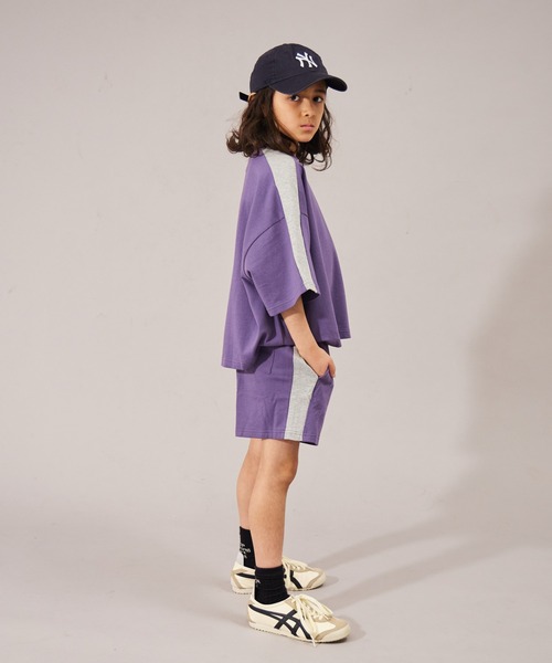 PAIRMANON STREET(ペアマノンストリート)の「【摩擦に強いミニ裏毛】【PAIRMANON STREET】サイドライン オーバーサイズ セットアップ(セットアップ・キッズ・ブラック/グレー/パープル/グリーン・120/110/100/90/130/160/140/150)」の17枚目の写真