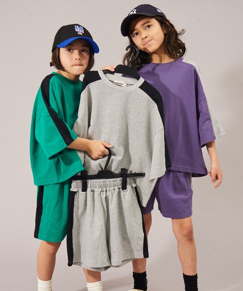 PAIRMANON STREET(ペアマノンストリート)の「【摩擦に強いミニ裏毛】【PAIRMANON STREET】サイドライン オーバーサイズ セットアップ(セットアップ・キッズ・ブラック/グレー/パープル/グリーン・120/110/100/90/130/160/140/150)」の22枚目の写真