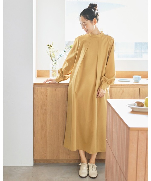 and myera(アンド マイラ)の「and myera 後ろリボンワンピース(ワンピース・レディース・イエロー・L/LL/M/S)」の2枚目の写真