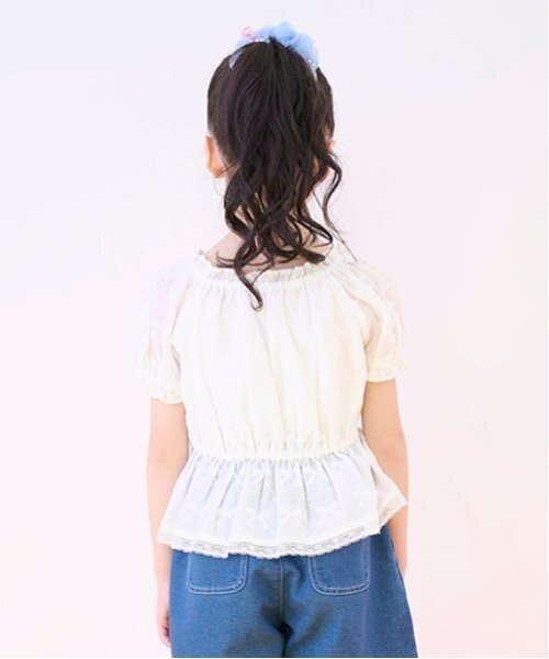 mezzo piano(メゾピアノ)の「リボンレース コットンブラウス(シャツ/ブラウス・キッズ・オフホワイト/ブラック・130cm/120cm/140cm)」の18枚目の写真