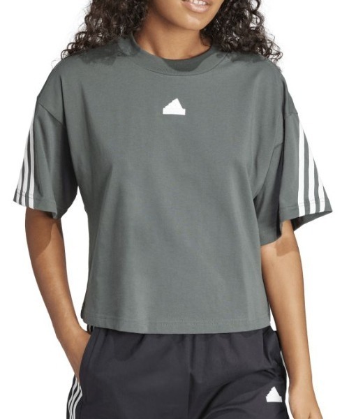 adidas(アディダス)の「アディダス adidas フューチャーアイコン スリーストライプス 半袖Tシャツ(Tシャツ/カットソー・レディース・ダークグレー/ホワイト・S/M/L/XL)」の1枚目の写真