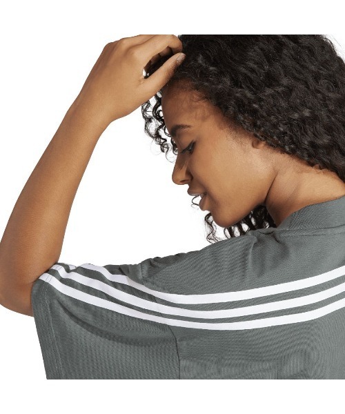 adidas(アディダス)の「アディダス adidas フューチャーアイコン スリーストライプス 半袖Tシャツ(Tシャツ/カットソー・レディース・ダークグレー/ホワイト・S/M/L/XL)」の14枚目の写真