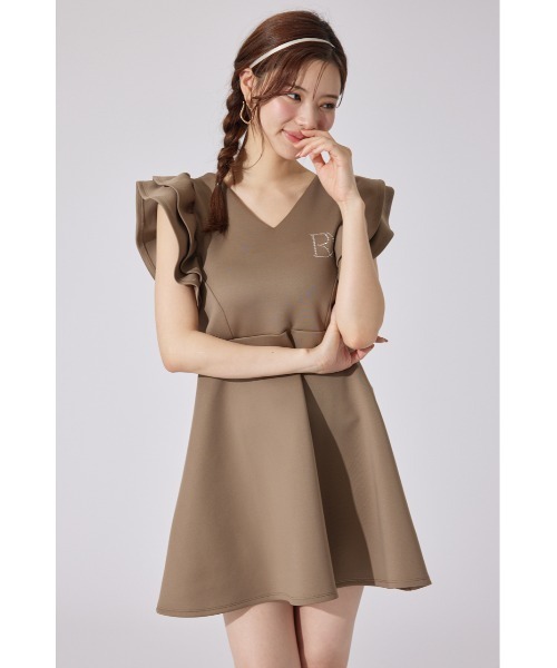 rienda(リエンダ)の「RDショルダーフリルカットミニワンピース 半袖 夏服(ワンピース・レディース・ブラック/ホワイト/ブラウン・SMALL/MEDIUM)」の9枚目の写真