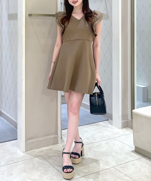 美品⭐︎riendaベージュ シャツワンピース 半袖 フリル付き rienda 「rienda」 半袖ワンピース FREE ベージュ レディース