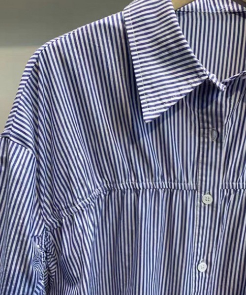 SPIGA（スピーガ）の「胸ギャザーストライプシャツブラウス（シャツ/ブラウス・レディース・ネイビー・SMALL/MEDIUM/LARGE/X-LARGE）」の3枚目の写真