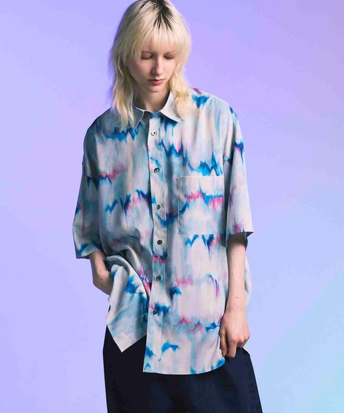 MAISON SPECIAL(メゾンスペシャル)の「《UNISEX》【LIMITED EDITION】ORIGINAL GRAPHIC Prime-Over Regular Collar Short Sleeve Shirt/オリジナルグラフィックプライムオーバーレギュラーカラーショートスリーブシャツ【MAISON SPECIAL/メゾンスペシャル】(シャツ/ブラウス・メンズ・その他6/その他7/その他8/その他9/その他10/その他11/その他12/その他13/その他14/その他15/その他16/その他17/その他19/その他20/その他1/その他2/その他3/その他4/その他5・1/2)」の13枚目の写真