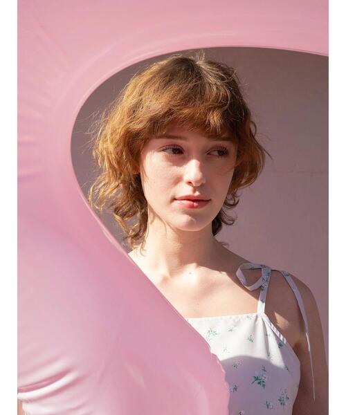 Te chichi TERRASSE(テチチテラス)の「フラワープリントミニキャミワンピース《2025summer catalog item》(ワンピース・レディース・ブラック/オフホワイト/ベージュ・F)」の6枚目の写真