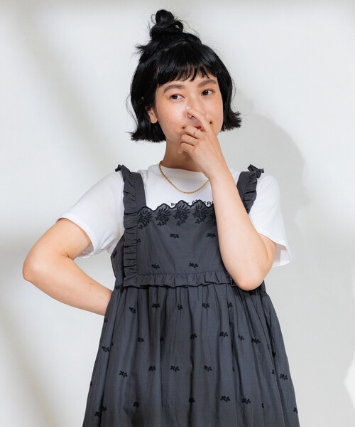 FREAK'S STORE(フリークスストア)の「インド 配色シフリー刺繍ワンピース(ワンピース・レディース・チャコール/パープル・フリ-)」の5枚目の写真