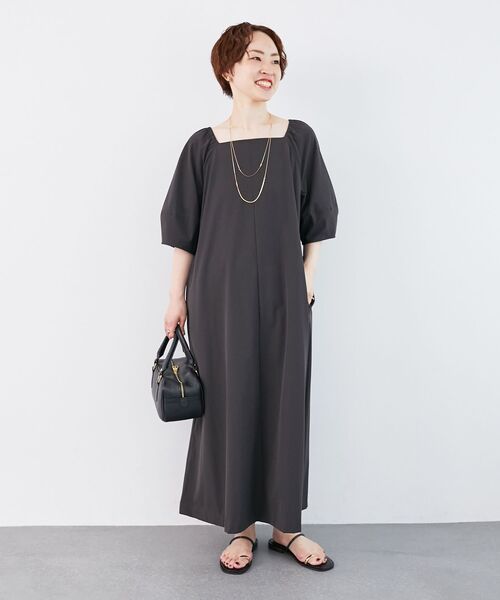 le.coeur blanc(ルクールブラン)の「《接触冷感》ナイロンストレッチ2WAYワンピース(ワンピース・レディース・ダークグレー/カーキオリーブ・38)」の14枚目の写真