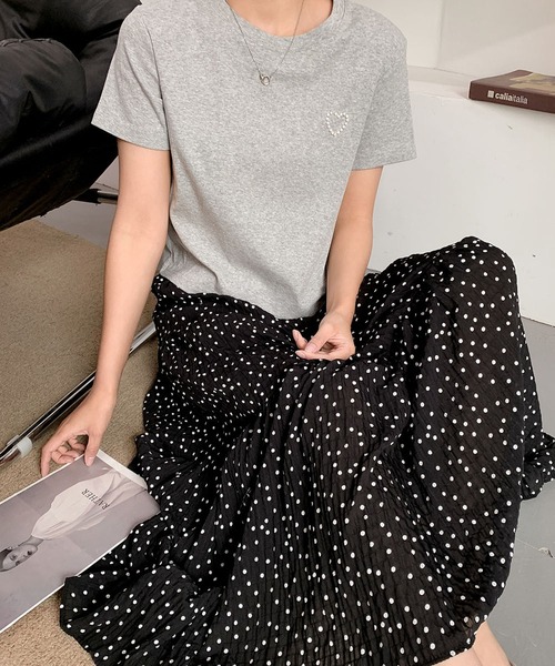 LOWO(ロワ)の「綿混ワンポイントパールハートTシャツ カットソー(Tシャツ/カットソー・レディース・ホワイト/ブラック/グレー・FREE)」の10枚目の写真
