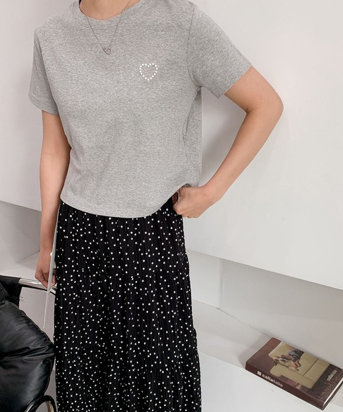 LOWO(ロワ)の「綿混ワンポイントパールハートTシャツ カットソー(Tシャツ/カットソー・レディース・ホワイト/ブラック/グレー・FREE)」の9枚目の写真