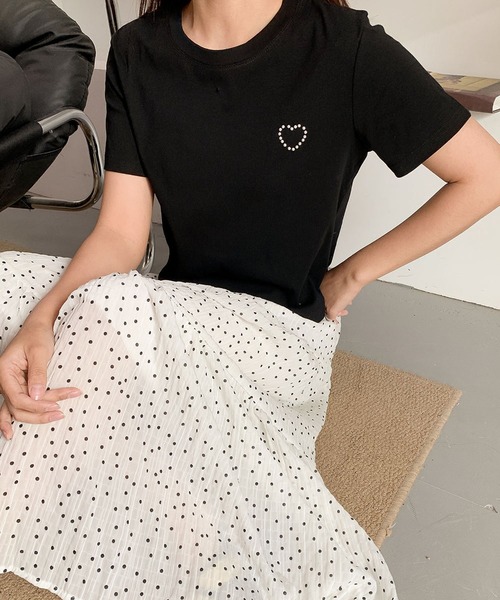 LOWO(ロワ)の「綿混ワンポイントパールハートTシャツ カットソー(Tシャツ/カットソー・レディース・ホワイト/ブラック/グレー・FREE)」の5枚目の写真