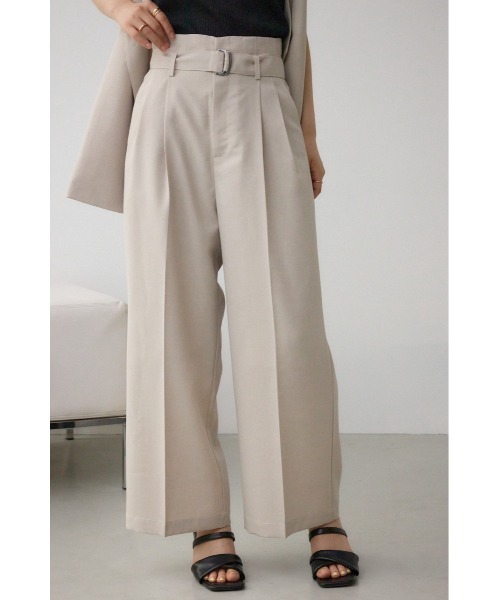 AZUL by moussy（アズールバイマウジー）の「イージーケアリネンライクベルトワイドパンツ（スラックス・レディース・グレー/ブラック/ライトベージュ・SMALL/MEDIUM）」の3枚目の写真