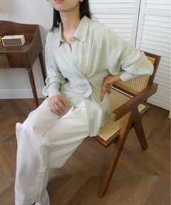 【新品⭐︎早いもの勝ち】mystic フーディーギャザーパーカー mystic ブラウス シャツ フーディーギャザーパーカー レディース