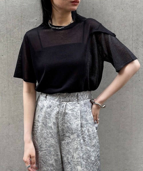 &g'aime(アンジェム)の「【&g'aime】カーブラメ切替ニット Curved Metallic Accent Knit(ニット/セーター・レディース・ブラウン/ブラック/グレイッシュベージュ・FREE)」の6枚目の写真
