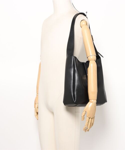 florist（フローリスト）の「【ポーチ付】2WAY ターンロックレザーライクワンショルダーバッグ/ビジネスバッグ（トートバッグ・レディース・キャメル/モカ/アッシュブラウン/ブラック・FREE）」の11枚目の写真