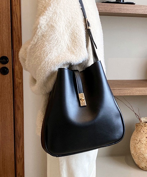 florist（フローリスト）の「【ポーチ付】2WAY ターンロックレザーライクワンショルダーバッグ/ビジネスバッグ（トートバッグ・レディース・キャメル/モカ/アッシュブラウン/ブラック・FREE）」の6枚目の写真