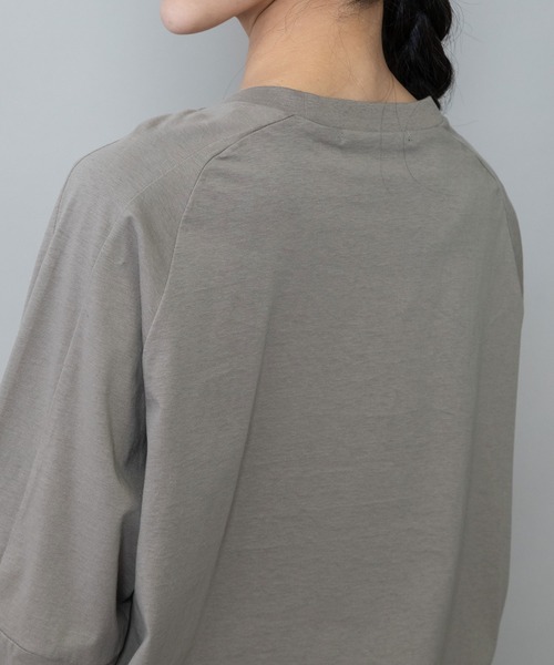 Munich(ミューニック)の「コットンジャージクルーネックプルオーバー(Tシャツ/カットソー・レディース・ホワイト/ブラック/モカ/レッド・FREE)」の19枚目の写真