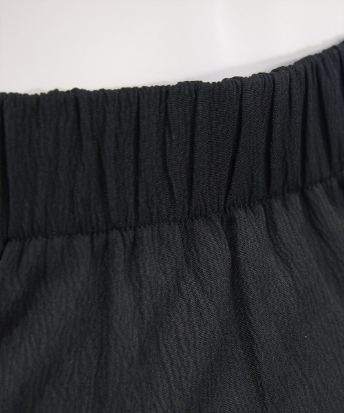 clear（クリア）の「ドロストリボンヘムミニスカート [Y2K アシンメトリー 着回し抜群]（スカート・レディース・ブラック/オフホワイト・F）」の11枚目の写真