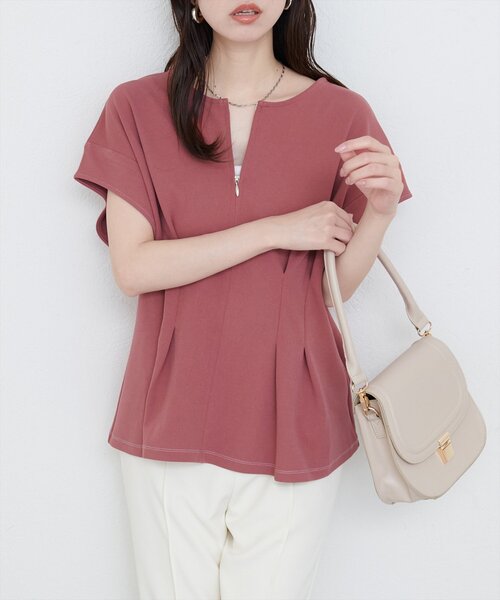 natural couture(ナチュラルクチュール)の「【mamamo】配色ステッチウエストタックカットソー(Tシャツ/カットソー・レディース・オフホワイト/グレー/ピンク/ネイビー・FREE)」の4枚目の写真