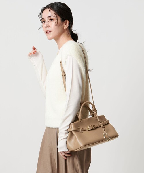 LE VERNIS＞Poire チャーム バッグ-2WAY-（ハンドバッグ）｜LE VERNIS