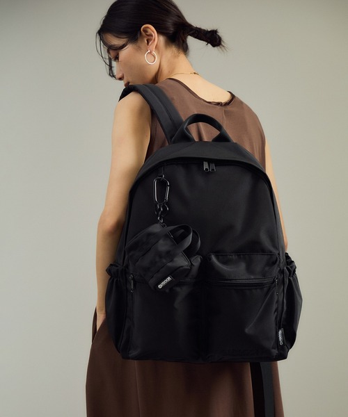 OUTDOOR PRODUCTS(アウトドアプロダクツ)の「【OUTDOOR PRODUCTS for SALON】別注バッグパック / アウトドアプロダクツ(バックパック/リュック・レディース・ブラック/カーキ・FREE)」の2枚目の写真