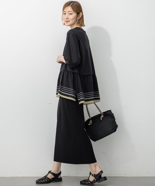 23区(ニジュウサンク)の「【汗じみ防止加工】スカーフプリントコンビ ヘムデザイン チュニック(Tシャツ/カットソー・レディース・ネイビー系5/ブラック系5/アイボリー系5・38)」の8枚目の写真