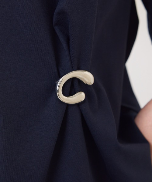 COLLAGE GALLARDAGALANTE（コラージュガリャルダガランテ）の「Cカーブブローチ（ブローチ/コサージュ・レディース・ゴールド/シルバー・FREE）」の7枚目の写真
