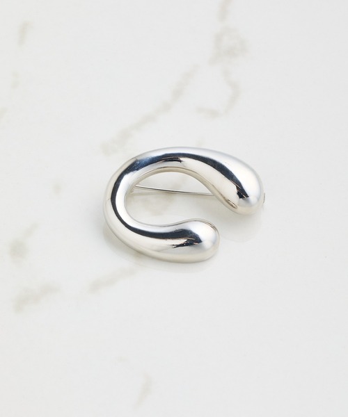 COLLAGE GALLARDAGALANTE（コラージュガリャルダガランテ）の「Cカーブブローチ（ブローチ/コサージュ・レディース・ゴールド/シルバー・FREE）」の9枚目の写真