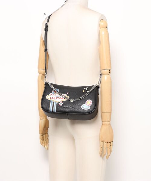 MICHAEL KORS(マイケルコース)の「CARMELA MD POUCHETTE XBDY クロスボディ(ショルダーバッグ・レディース・ブラック・FREE)」の5枚目の写真
