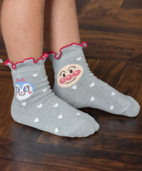 ANPANMAN KIDS COLLECTION(アンパンマンキッズコレクション)の「ハートドット柄クルーソックス(ソックス/靴下・キッズ・グレー/ピンク・9-11cm/15-17cm/13-15cm/11-13cm)」の1枚目の写真