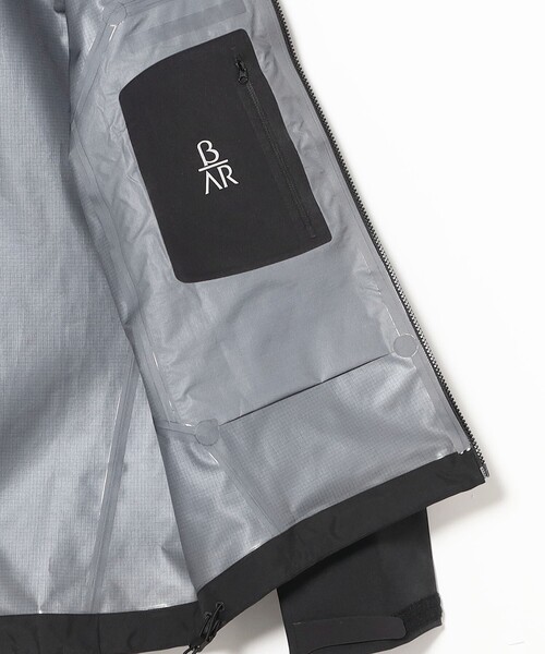 ARC'TERYX（アークテリクス）の「ARC’TERYX / Beta AR Jacket（ブルゾン・メンズ・ブラック・LARGE/MEDIUM/SMALL）」の18枚目の写真