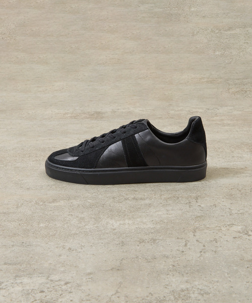 And A(アンドエー)の「ALTERUM オルタム / VIBRAM SOLE GERMAN ARMY TRAINER 日本製オリジナルカウレザーVIBRAMソールジャーマントレーナー / 1175L(スニーカー・メンズ・ホワイト×ホワイト/ブラック×ブラック・7/8/9/6)」の22枚目の写真