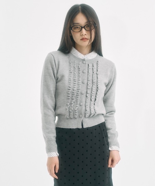 FEKETE（フェケテ）の「knit frill cardigan / ニットフリルカーディガン（カーディガン/ボレロ・レディース・ブラック/ネイビー/グレー・SMALL/LARGE/MEDIUM）」の8枚目の写真