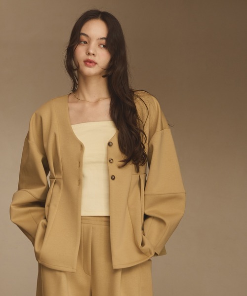 OLUN（オルン）の「Cocoon peplum cardigan/コクーンペプラムカーディガン（カーディガン/ボレロ・レディース・アイボリー/ベージュ/グレー・MEDIUM/SMALL）」の8枚目の写真